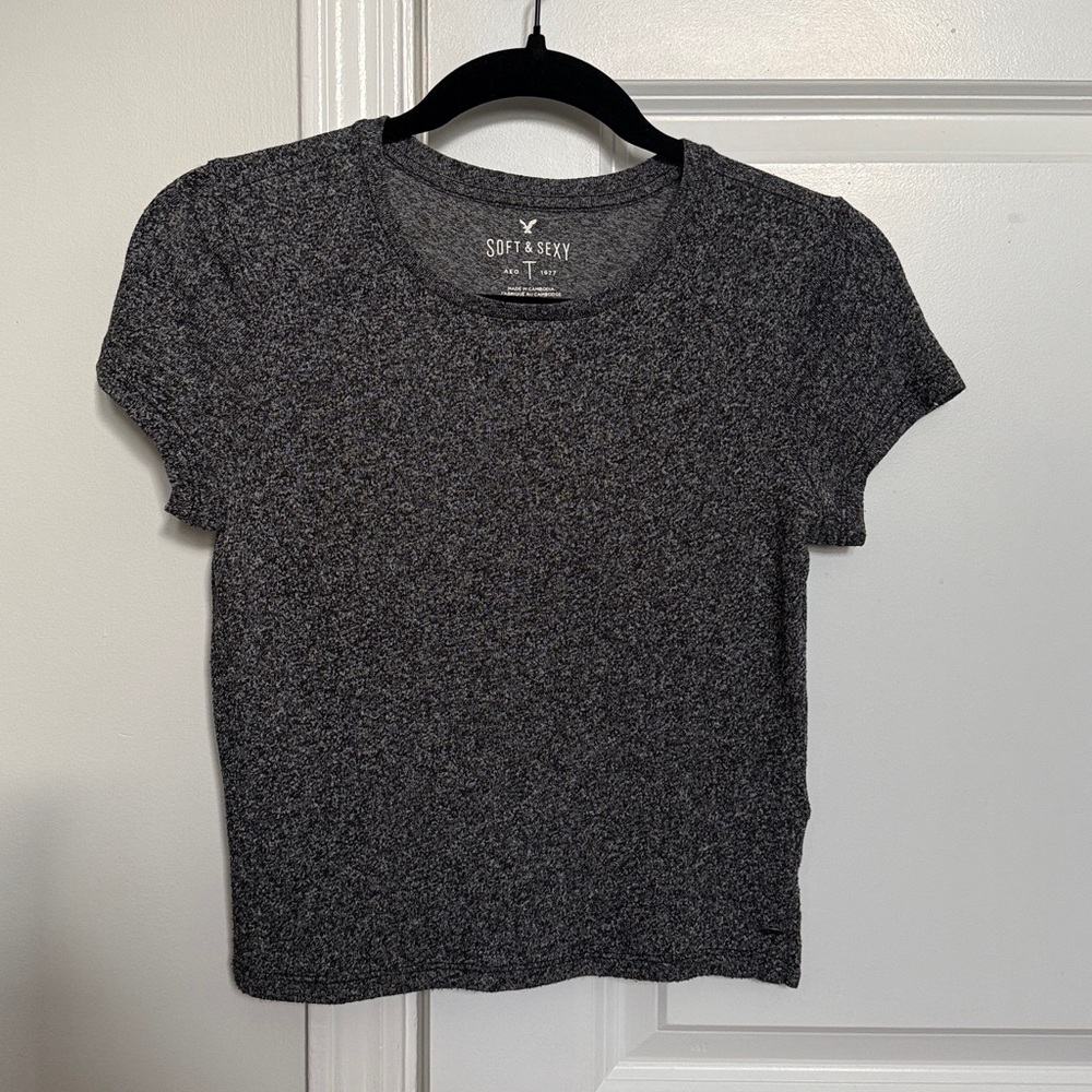💥 American Eagle Outfitters Charcoal Baby Tee